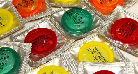 Blowjob ohne Kondom gegen Aufpreis Bordell Grenchen